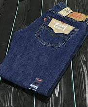 Load image into Gallery viewer, Levi&#39;s 501 Original Fit Jeans - Dark Stonewash
